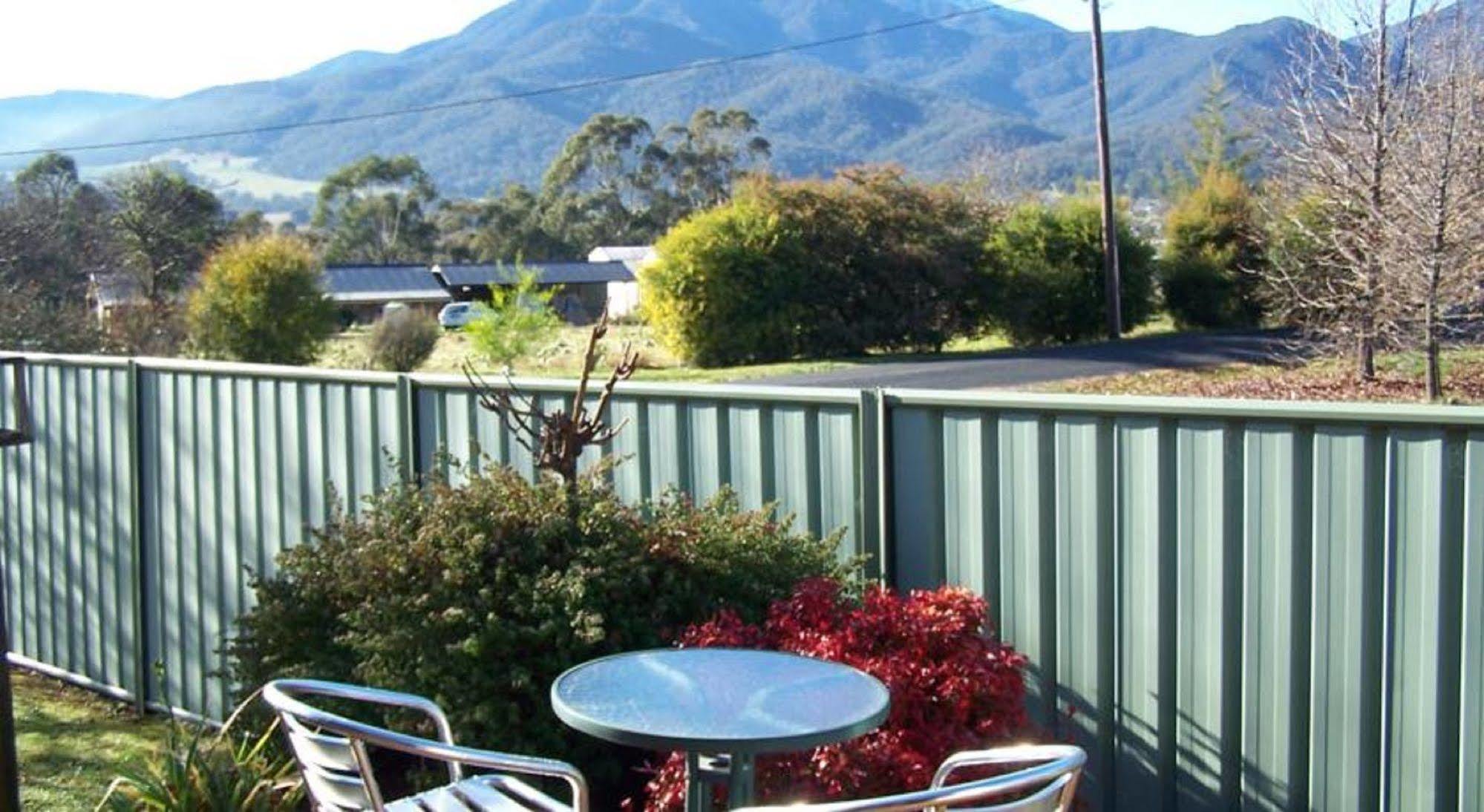 Bogong Moth Motel Mount Beauty Exterior foto